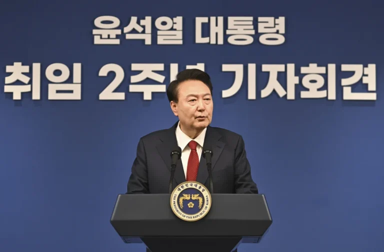 Presidente de Corea del Sur declara la ley marcial por las «amenazas de las fuerzas comunistas norcoreanas»