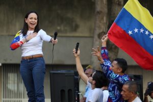 Detienen Corina Machado tras protestas en Caracas, dice ONG