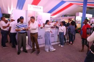 Inauguran feria Agropesur en San Juan; exhiben productos y avances